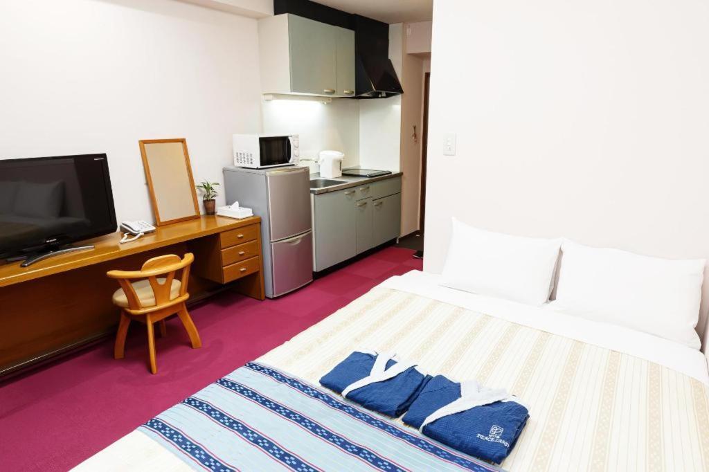 Hotel Peace Land Kume Naha Extérieur photo